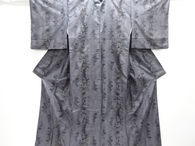 草花模様織り出し本場泥大島紬着物(9マルキ)